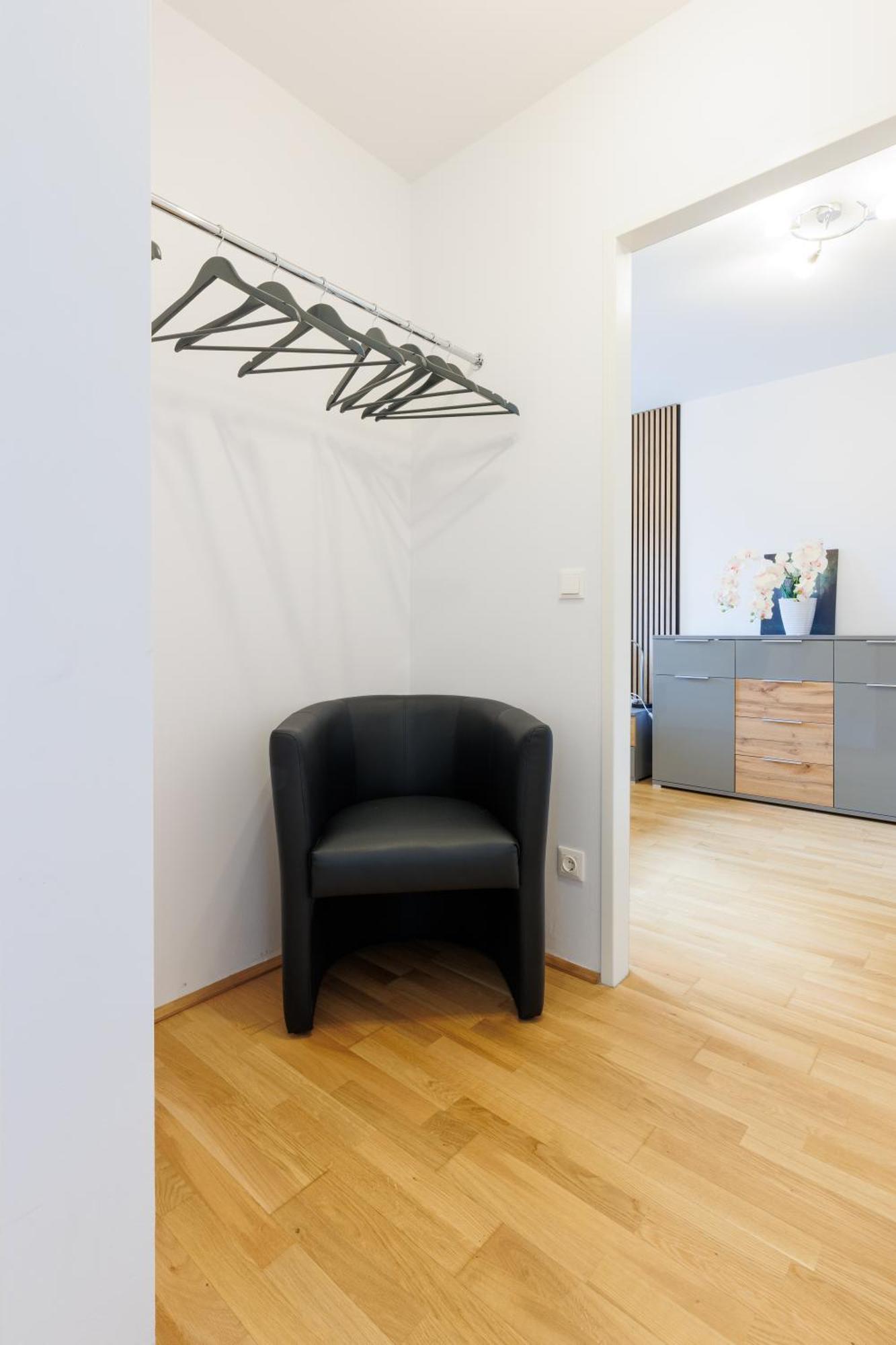 Home In Vienna By Oberlaa Therme - 15 Min To The City Center Room photo